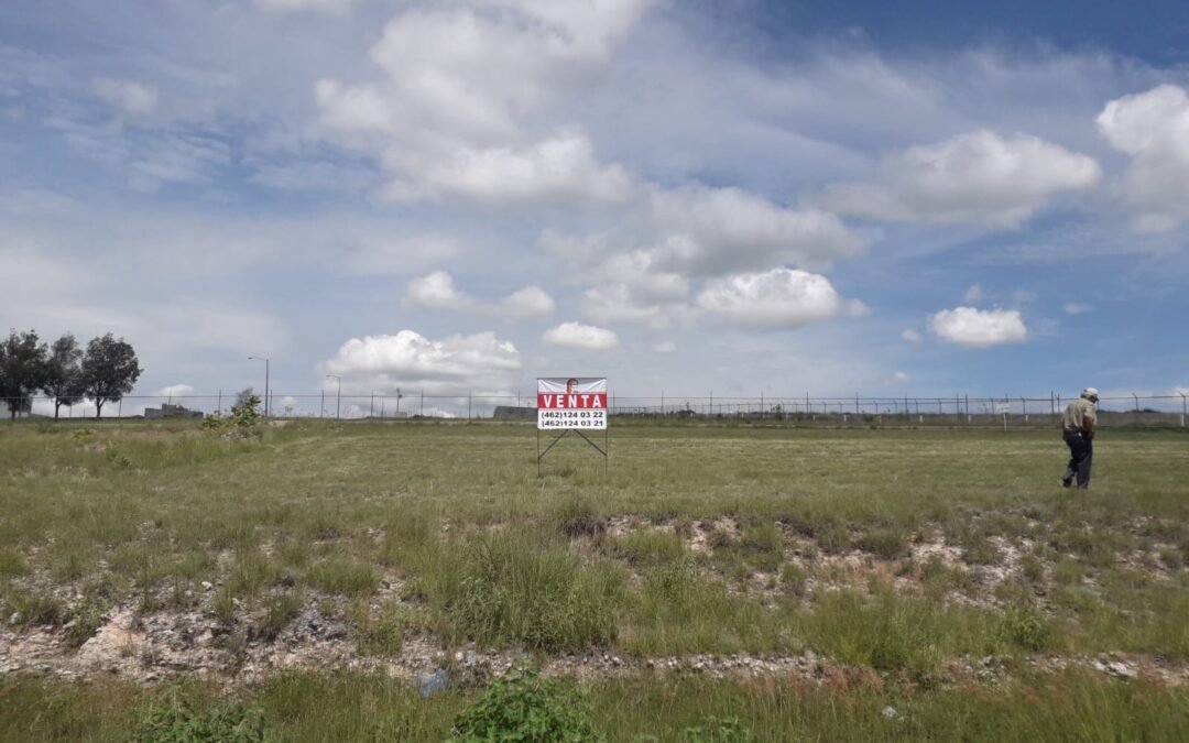 TERRENO USO MIXTO  ( Colinas de los Infantes) Fracc.17 ,SILAO,GTO.